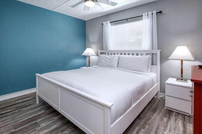 Sunset Beach Suites Сант Пит Бич Экстерьер фото