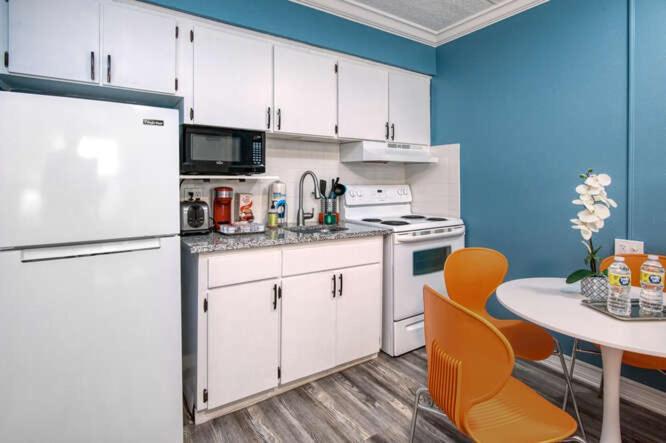 Sunset Beach Suites Сант Пит Бич Экстерьер фото