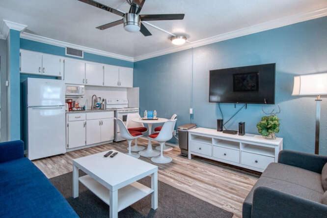 Sunset Beach Suites Сант Пит Бич Экстерьер фото