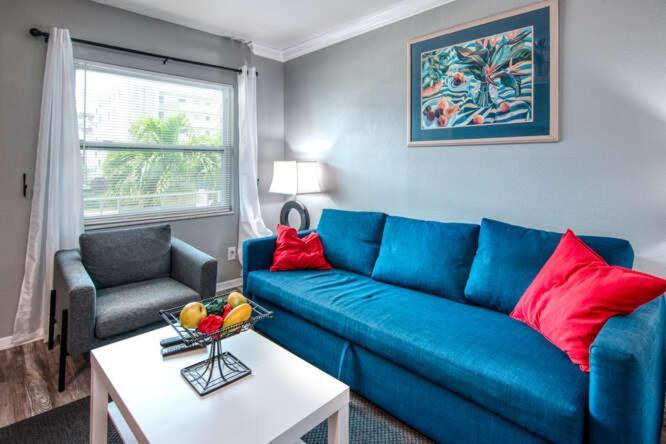 Sunset Beach Suites Сант Пит Бич Экстерьер фото