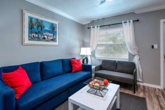 Sunset Beach Suites Сант Пит Бич Экстерьер фото